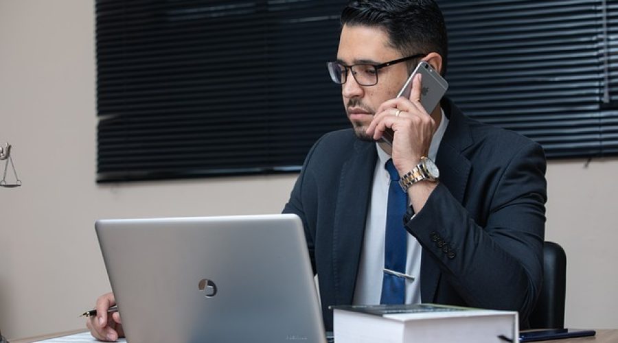 Les_conseils_pour_mener_à_bien_une_carrière_d’avocat