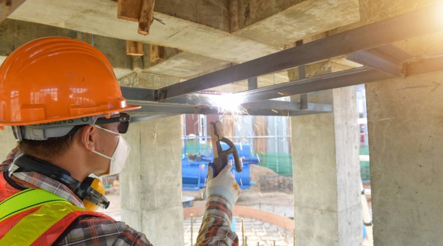 operateur-chantier-amiante-qui.jpg